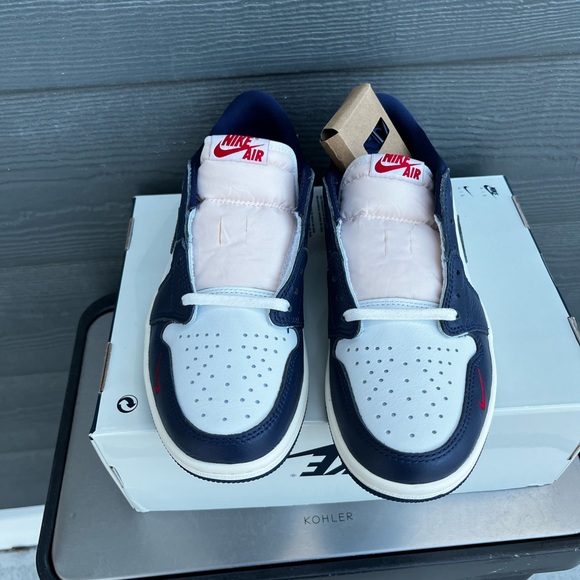 Size 8M - Air Jordan 1 Retro Low "Howard University" - Picture 2 of 5